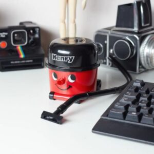 Henry Desk Vacuum Desk Toy